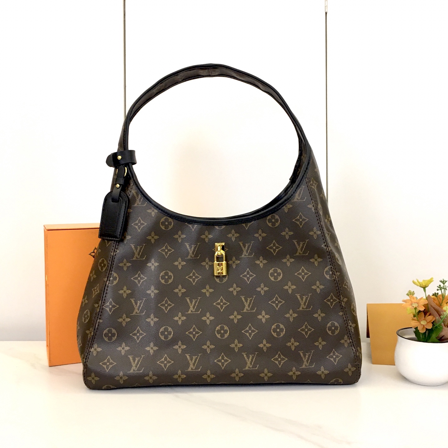 LV bag 257